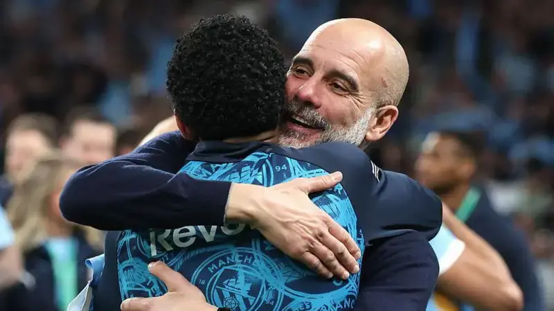 Guardiola's dance of joy as Man City pile pressure on desolate Arsenal