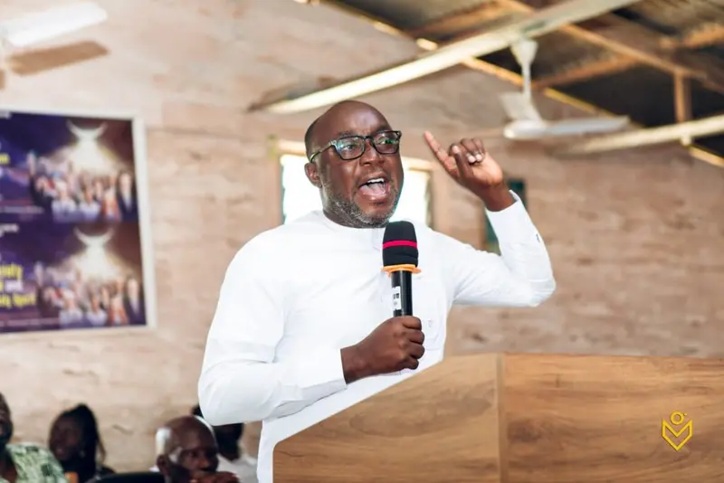 Abuakwa MP supports constituents on Easter day