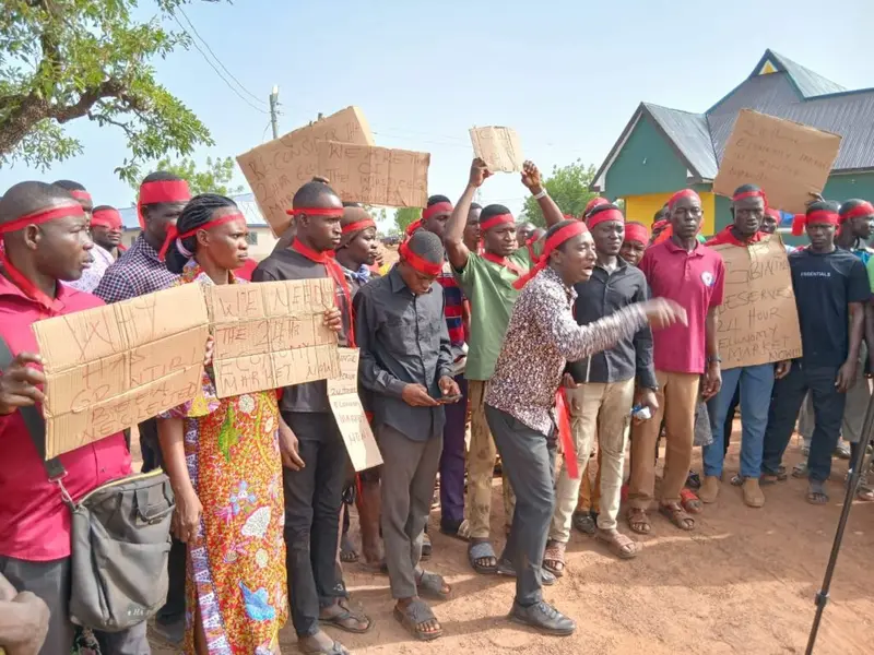 Gbintiri residents protest alleged diversion of 24-hour market project