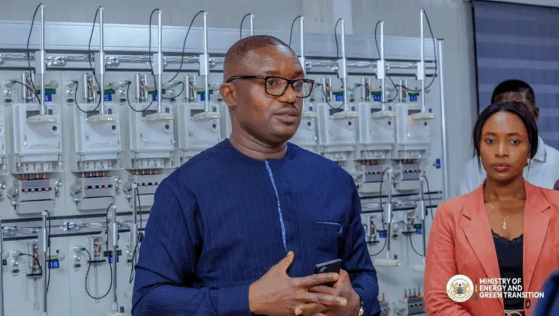 Govt moves to fix power outages as Jinapor engages ECG, NEDCo