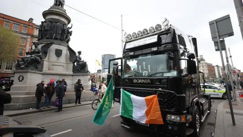 Irish government announces further fuel support after protests
