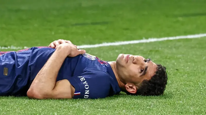 PSG's Hakimi out of Bayern return leg with injury