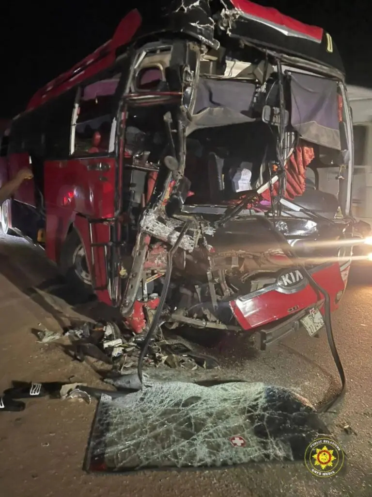 VIP bus crash on Accra-Kumasi Highway leaves 10 injured