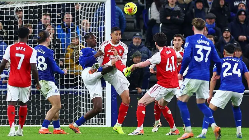 Every VAR error: How Arsenal escaped red cards and penalties