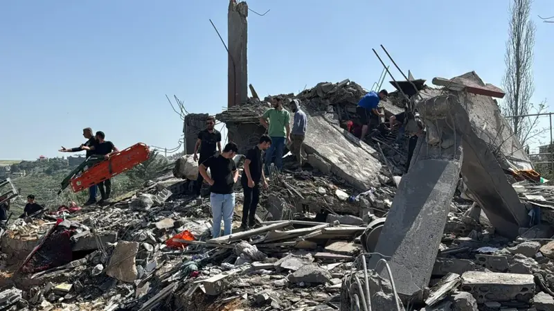 Lebanon says Israeli strikes killed 39
