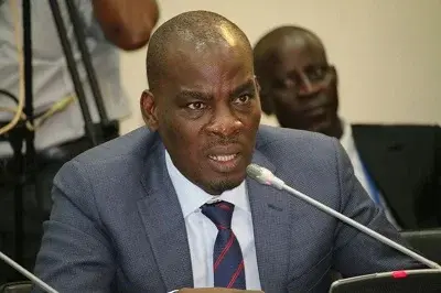 Education Minister orders daily anti-drug campaign in schools