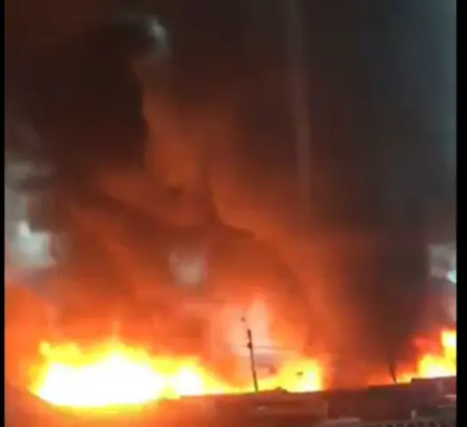 Fire guts rubber factory at Kwame Nkrumah Circle