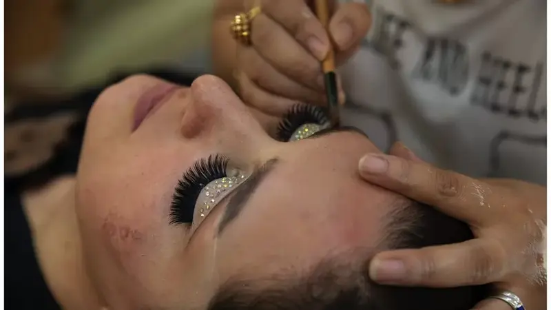"Pretty Hurts": The unregulated war on beauty in Ghana - a sister thinking out loud