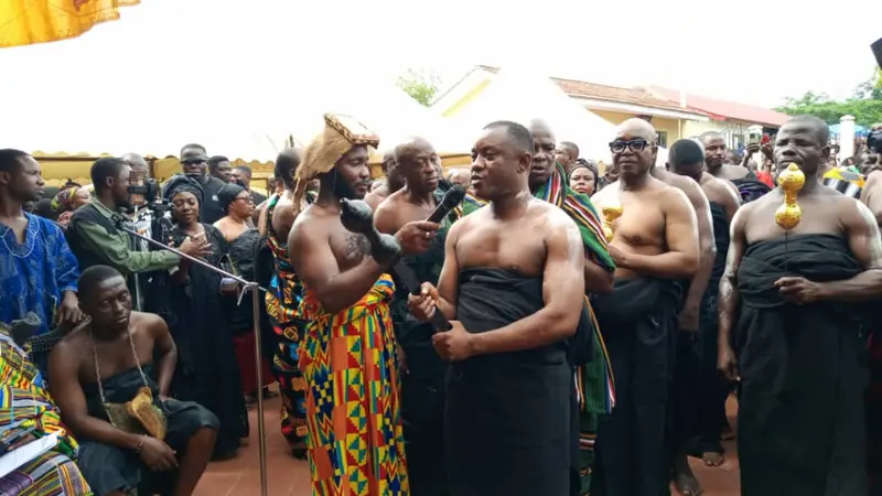 Akyem Sokode Dwaso chief swears oath of allegiance to Okyenhene, appeals for support for education