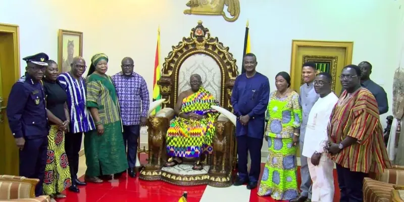 Asantehene urges GRA to widen tax net to informal sector