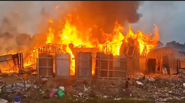 Hundreds rendered homeless as fire destroys makeshift structures at Asawase Pelele