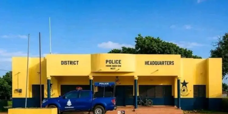 Kwame-Danso Police Station temporarily closed after youth attack officers, judicial staff