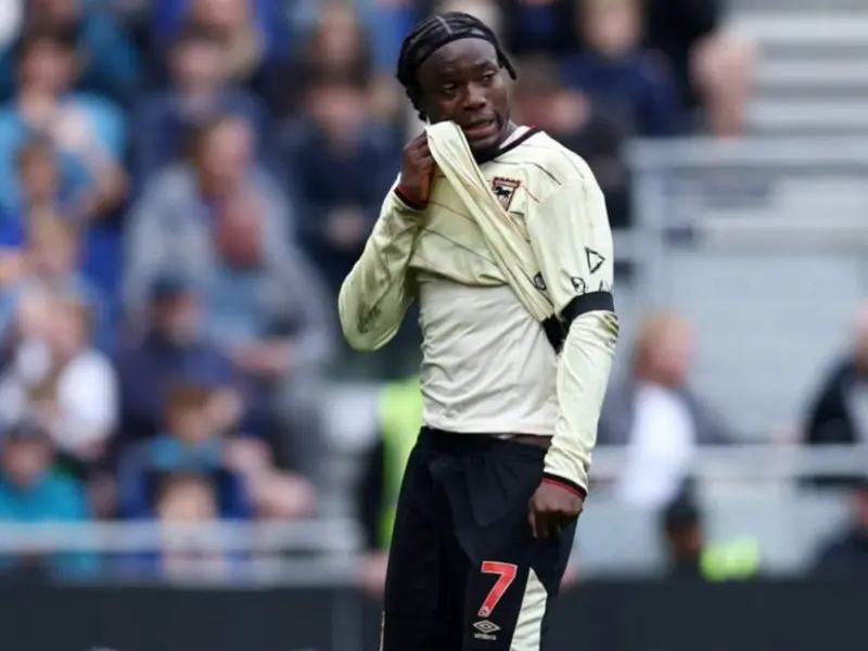 Abdul Fatawu Issahaku a 'great addition' despite Everton red card - O'Neil