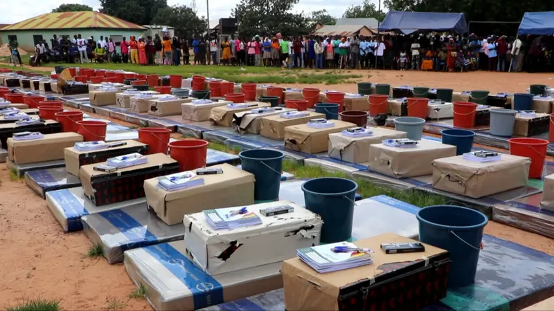 Jirapa MP provides SHS prospectus items to 1,196 fresh graduates