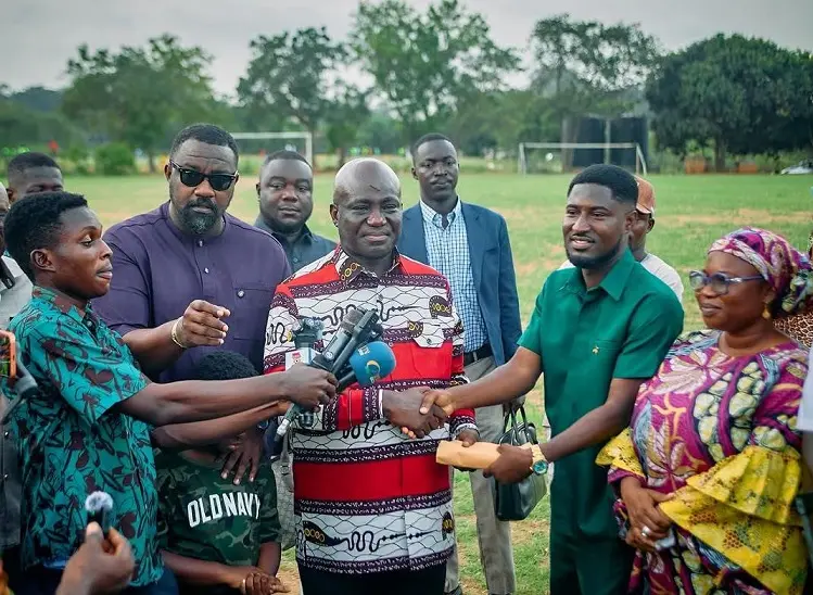 Agric Minister donates GHc 50,000 and AgricBusiness pledge to Black Challenge ahead World Cup