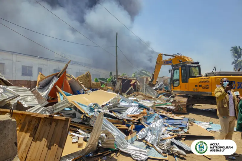 Avenor fire: AMA demolishes structures at Kofikrom