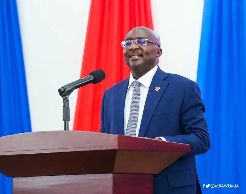 Bawumia promises leases and redevelopment for businesses affected by La Beach demolition