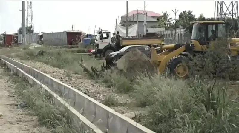 Encroachment along Pokuase-Nsawam Highway raises road safety concerns at Dobro