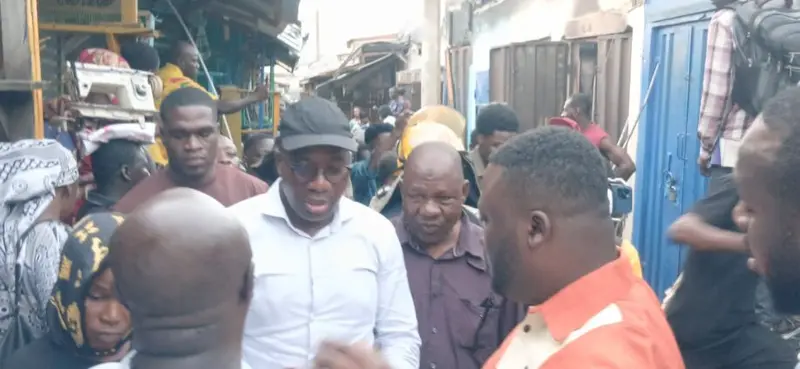 Government assures Kumasi Central Market fire victims of support