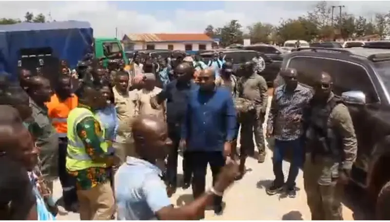 Mahama inspects CHPS compound at Nsuapimkrom to improve healthcare access